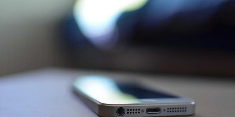 从品牌策划到拟物化设计：打造运动型男的专属切达头，破解汗水管理与动态造型难题