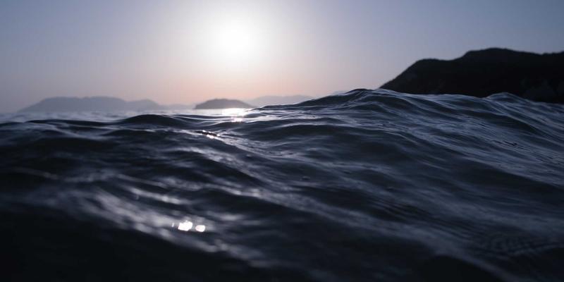 切达头设计如何随季节调整：打造全年一致的品牌视觉形象